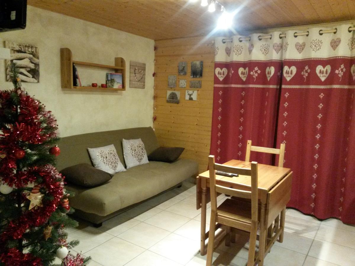 Appartement Borne Сен-Жан-д'Ольп Экстерьер фото